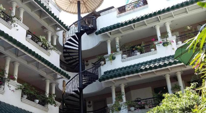 Hotel Galleria Davao City Extérieur photo